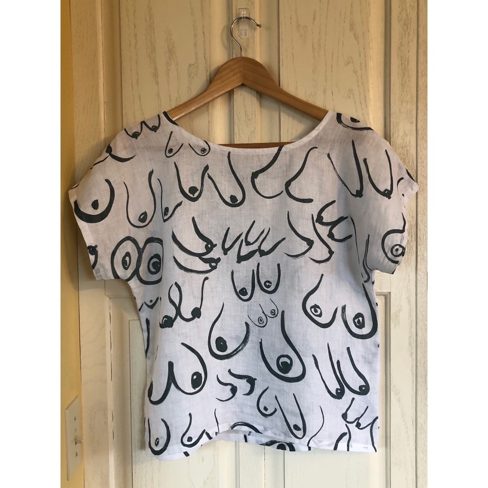 Gravel & Gold Artist Breast Linen OS Tunic Tee